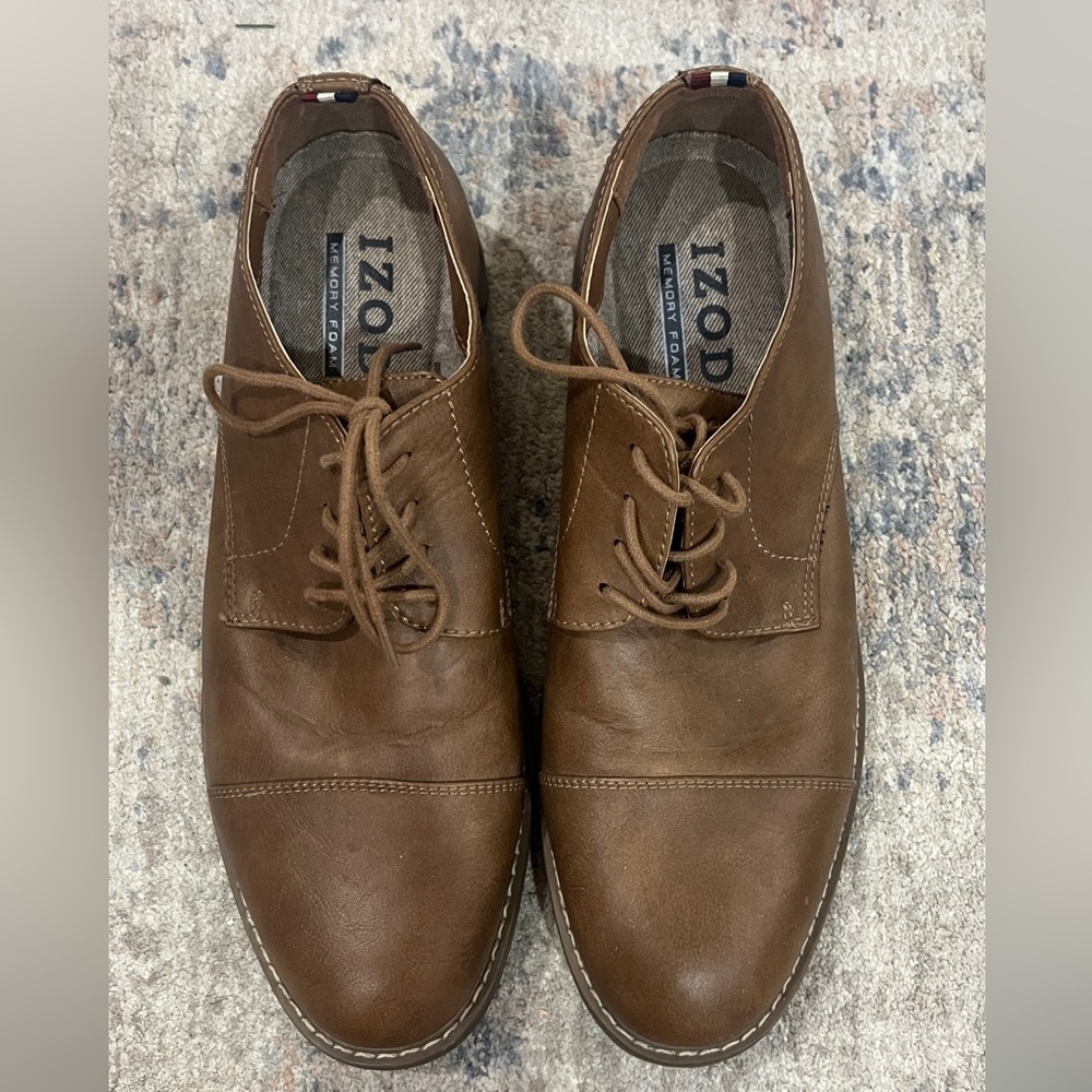 FINAL
PRICE Izod Men's Tan Leather Oxfords